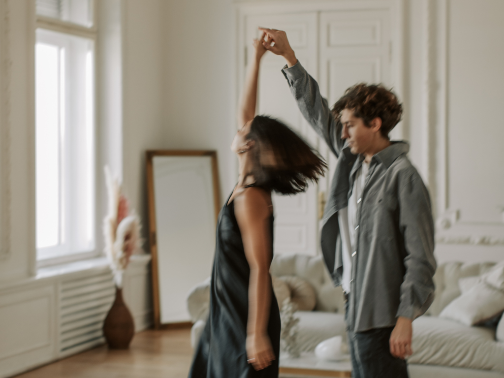 The 4 Attachment Styles Explained (and What Yours Says About Your Love Life)