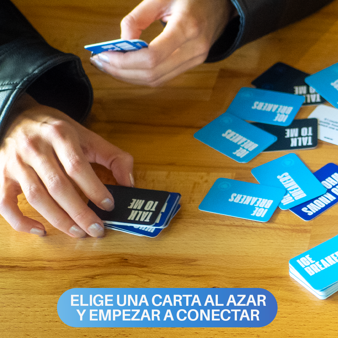 Mazo ligero de Talk for Hours cartas de conversación sobre la mesa
